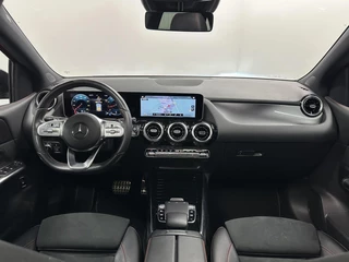 Mercedes B-klasse 180 Business Solution AMG|WideScreen|Carplay|Pano|Carplay|Trekhaak| / 2
