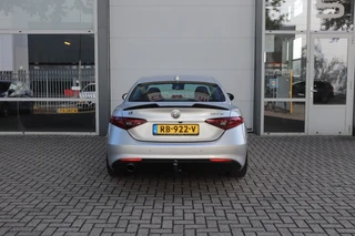 Alfa Romeo Giulia 2.0T SUPER AUT ORIG.NL/A.CarPlay/Ad.Cruise/Stuur&Stoelverw./18inch 114dkm! / 7