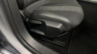 Peugeot 308 SW 1.2 PureTech Blue Lease Allure TREKHAAK CAMERA NAVI CRUISE LM. / 19