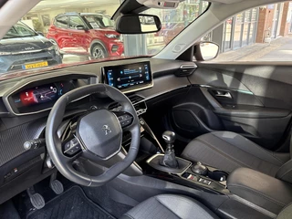 Peugeot 2008 1.2 PureTech Allure Pack Keyless | Trekhaak / 24