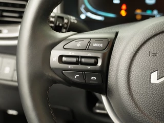 Kia Stonic 1.0 T-GDi MHEV DynamicPlusLine  - Apple/Android Carplay - Navigatie - Cruise Control - Stoel/Stuurverwarming - Lichtmetalen Velgen - Fabrieksgarantie t/m 28-01-2032 / 28