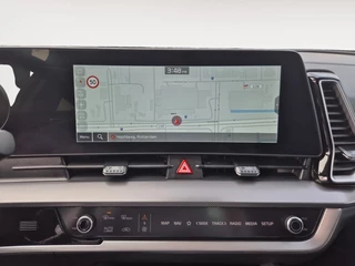Kia Sportage 1.6 T-GDi Plug-in Hybrid AWD DynamicLine | Cruise Control | Climate Control | Camera | Navigatie | Stoelverwarming | Stuurverwarming | Elektrisch Verstelbare Bestuurdersstoel | / 18