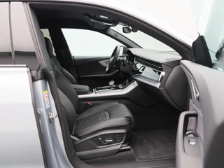 Audi Q8 60 TFSi e 490 Pk quattro S-Line Competition | Matrix Laser LED | Vierwielbesturing | B&O Audio | Valcona Leder | 22 Inch | Trekhaak | Head-Up | 20.328 Km!! / 47