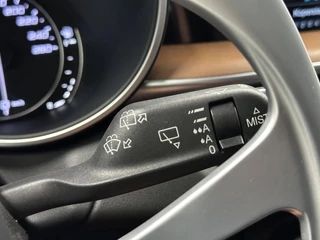 Alfa Romeo Stelvio 2.0 T AWD TREKHAAK LEER NAVI CRUISE ECC. / 27
