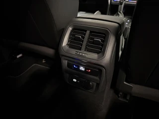 Volkswagen Tiguan 1.5 TSI R-Line Pano Virtual Harman Kardon / 36