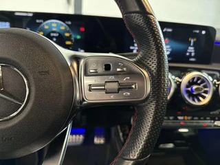 Mercedes-Benz A-klasse 200 Business Solution AMG | CAMERA | STOELVERW. | SFEERVERLICHTING / 31