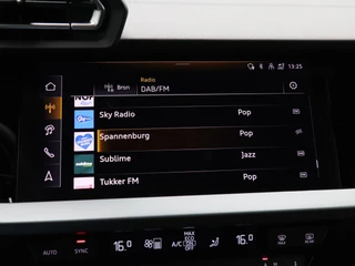 Audi A3 Sportback 45 TFSi 272 Pk e S-line Competition | Trekhaak | Stoelverwarming | Adaptive Cruise | Half Leer | Camera | Carplay | 18 Inch | 28.601 Km !! / 30