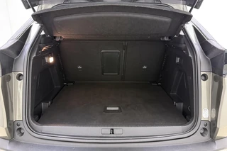 Peugeot 3008 1.2 PureTech Blue Lease Executive Navigatie | Afneembare Trekhaak | Cruise controle | Camera Achter / 12