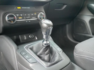 Ford Focus 1.5 EcoBoost Titanium Business NL Auto| Trekhaak| Dealer onderhouden / 9