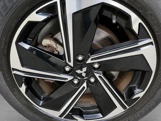 Mitsubishi Eclipse Cross 2.4 PHEV Intense+, trekhaak, stoelverwarming, achteruitrijcamera, vele opties / 9