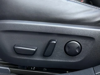 Mazda 3 2.0 e-SkyActiv-G M Hybrid 122 Comfort met Bose | Apple Carplay / Android Auto | Navigatiesysteem | Licht + Regensensor | Elektrisch Verstelbare Bestuurderstoel  | Stoel + Stuurverwarming | Parkeersensoren Voor + Achter | Camera Achter | 18"Lichtmetalen velgen | Lederen Bekleding | Cruise Control Adaptief / 20