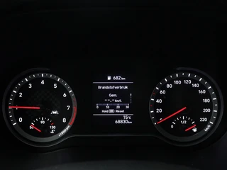 Hyundai i10 1.0 Comfort Carplay Navigatie | Airco | Cruise control / 24