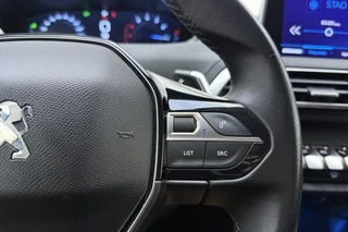 Peugeot 3008 1.6 e-THP Allure Automaat | Trekhaak | Electrische achterklep | Keyless | Lichtmetalen velgen | Dakdragers | Camera / 22