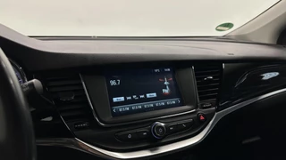Opel Astra Sports Tourer 1.2 Design & Tech NAVI-CRUISE-NAP / 28