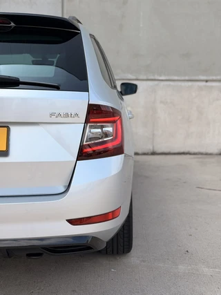 Škoda Fabia Combi 1.0 TSI Monte Carlo DSG Pano Camera CarPlay Navi DAB BTW / 35
