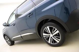 Peugeot 5008 1.2 PureTech Allure Pack Business AUTOMAAT | 7-Zits | Dodehoek Detectie | Navigatie | Achteruitrij Camera | 1e eigenaar / 20