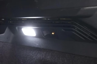 Volkswagen ID.4 First 77 kWh SOH 90% Trekhaak Stoelverwarming Camera Navigatie / 49