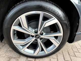 Audi Q4 Sportback e-tron 50 quattro 300pk Advanced edition 77 kWh SOH 91.9%, Camera, 20''Lmv, Trekhaak / 13