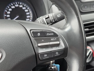 Hyundai Kona 1.0T Essence | Airco | Cruise Control | Bluetooth telefoonverbinding | 18'' Lichtmetalen velgen | Lane Assist / 12