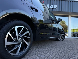 Volkswagen Golf 1.0 TSI Comfortline Business Camera Carplay Virtual dash / 5