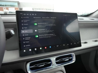 Leapmotor B10 Design Hybrid EV 18.8 kWh | Nu beschikbaar | Wltp 900km gecombineerd | Elektrisch 82km Wltp | Luxe uitvoering | Camera rondom | Stoel en stuurverwarming | Draadloze telefoonoplader | Keyless entry en start / 36