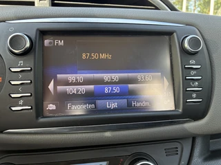 Toyota Yaris 1.0 VVT-i Aspiration 5-Deurs | Climate control | Camera | Navigatie | Cruise control | Elektrisch Pakket | Bluetooth telefoonvoorbereiding / 22