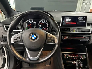 BMW 2-serie Active Tourer 218i High Executive/ NL auto/ Afneembare trekhaak/ Achteruitrijcamera / 15