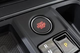 CUPRA Leon Sportstourer 1.4 e-Hybrid Stoelverwarming Apple CarPlay Keyless Achteruitrijcamera / 36