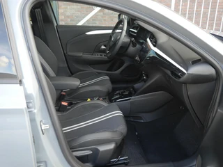 Opel Corsa Electric Long Range GS 51 kWh | 1 Fase | 8 Jaar garantie | NIEUW | tot 429km WLTP | 100kW snelladen | Stoel- & stuurverwarming | Camera | Apple Carplay/Android Auto / 8