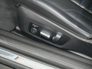 BMW 4 Serie Coupé M440i Schuifdak | Harman Kardon | M Stoelen / 28