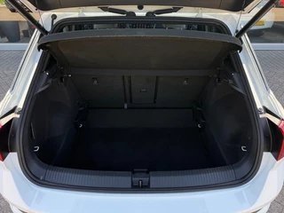Volkswagen T-Roc 2.0 TSI 4Motion Sport - R-Line Pano Camera Leder Navi / 61