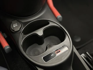 Fiat 500 1.0 Hybrid Cult | Airco | Dealeronderhouden | Elektrische ramen voor / 24
