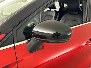 Renault Captur 1.6 E-Tech PHEV 160 Intens Groot Scherm + Navigatie | Parkeercamera | Cruise Control / 30