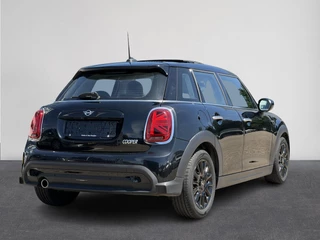 MINI 5-Door 1.5 Cooper MINI Yours / 2