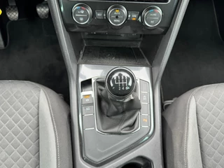 Volkswagen Tiguan 1.4 TSI Comfortline * Navigatie * Virtual Cockpit * Led * Lichtmetalen Velgen * / 23