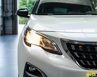 Peugeot 3008 1.2 PureTech Allure | Bi-tone | Navi | Camera | Keyless / 28
