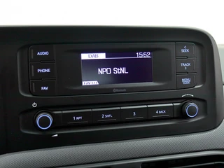 Hyundai i10 1.2 automaat | 15" LMV | Airco | Parkeersensoren / 28