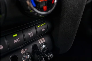 MINI 3-deurs 2.0 John Cooper Works Chili  | Pro uitlaat | Harman Kardon | NL Auto / 24