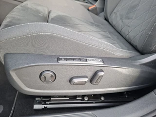 Volkswagen Golf 1.5 TSI 130pk Style * LAGE KMSTAND 26.000KM! * ParkeerCamera * Adaptieve Cruise Control * LM velgen * / 11