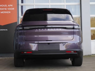 Leapmotor B10 Design ProMax 67.1 kWh | Navigatie | Rondom camera | 18inch Velgen | 750 KG trekgewicht | Elektrisch bedienbare achterklep | Panoramdak | Uit voorraad leverbaar / 5