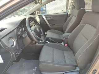 Toyota Auris 1.6 TREND TREKHAAK 1300KG TREKGEW 1E-EIG NL-AUTO DEALER ONDERHOUDEN STOELVERW 16'' LM-VELGEN CAMERA BLUETOOTH / 10