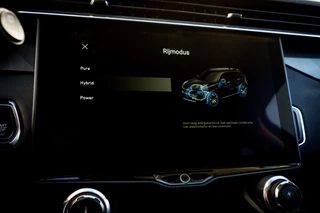Lynk & Co 01 1.5 Plug-in Hybrid 262 Pk 360 Camera | Panoramadak | 75 km Elektrisch | Full Map Navi | NL Auto | 20 inch. LMV | 1e eigenaar / 48