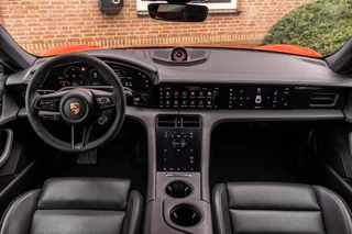 Porsche Taycan Cross Turismo 4 GTS Pakket | Garantie 01-2028 | 1e Eigenaar | 21'' Vossen | BOSE | Sportchrono | / 10