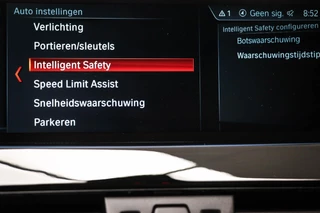 BMW X1 xDrive20i High Executive | PANORAMADAK | HEAD UP | STOELVERWARMING | TREKHAAK / 50