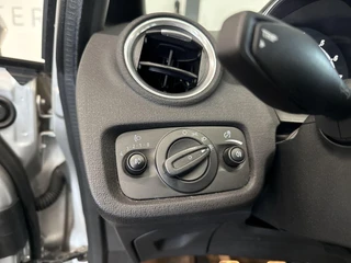 Ford Fiesta 1.0 EcoBoost ST Line MOTOR VERV. | CRUISE | PDC / 25