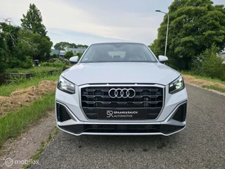 Audi Q2 35 TFSI S Edition / Pano / Navi / Camera / Virtual / 37