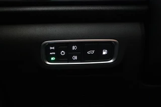 Jaecoo 7 Exclusive | RIJKLAAR INCLUSIEF €2.500,- REGISTRATIEVOORDEEL | Glazen schuif-/ kanteldak | 7 jaar garantie tot 150.000 km | 360 3D Camera | Lederen bekleding | Stoelventilatie & verwarming | Elektrische achterklep | Apple Carplay/Android auto / 32