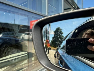 BMW 3-serie Touring 320e High Executive *Laser Koplampen* / 18