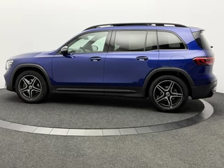 Mercedes-Benz GLB 200 Business Solution AMG Panoramadak | Camera | Full-Led | Sfeerverlichting | All-season / 2