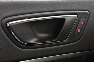 SEAT Ateca 1.5 TSI Style Business Intense Stoelverwarming LED Elektrische Achterklep Camera / 37